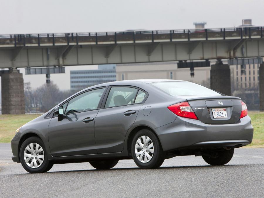  Honda Civic LX Sedan 2011 года  (фото 2 из 4)